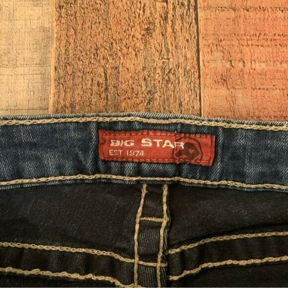 Big Star womens size 26R Low Rise Denim boot cut jeans - Picture 5 of 12